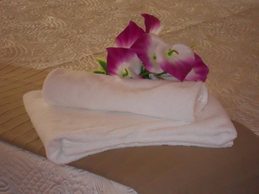 Catania Crossing B&B - Rooms & Comforts ภายนอก รูปภาพ