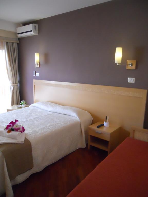 Catania Crossing B&B - Rooms & Comforts ภายนอก รูปภาพ