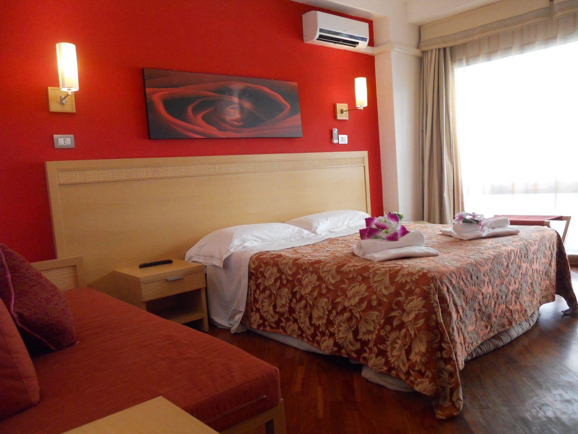 Catania Crossing B&B - Rooms & Comforts ภายนอก รูปภาพ