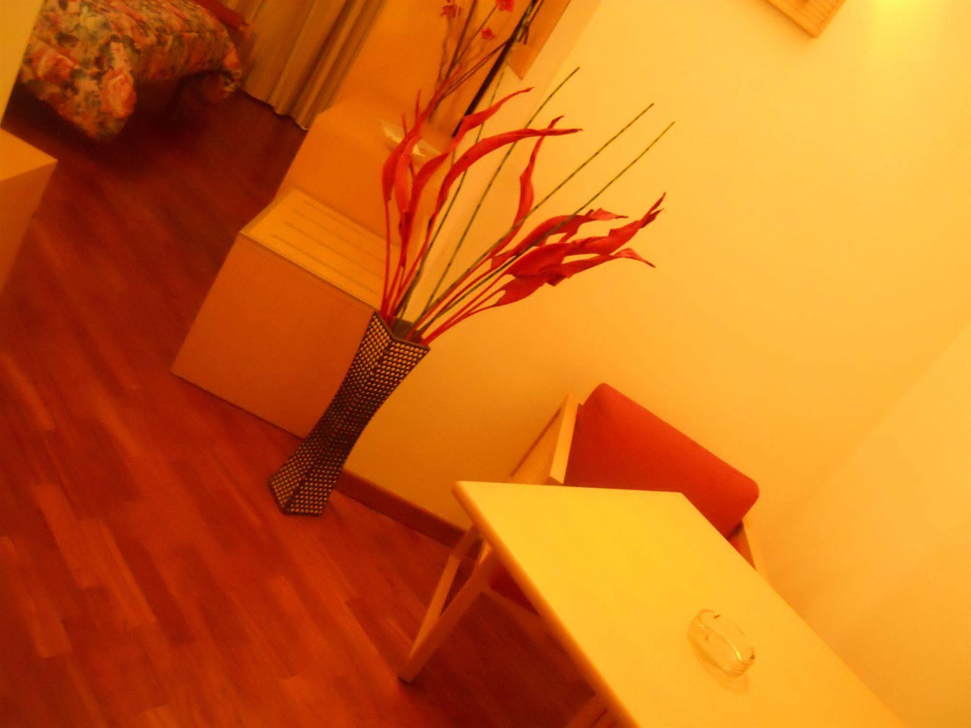 Catania Crossing B&B - Rooms & Comforts ภายนอก รูปภาพ